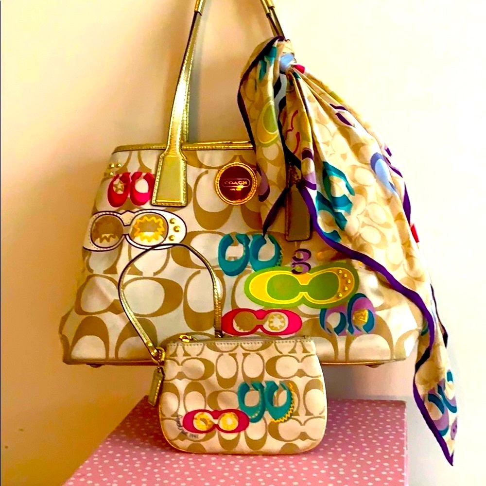 ❣️Coach set -3 piece❣️handbag + wristlet+ scarf - Picture 1 of 11